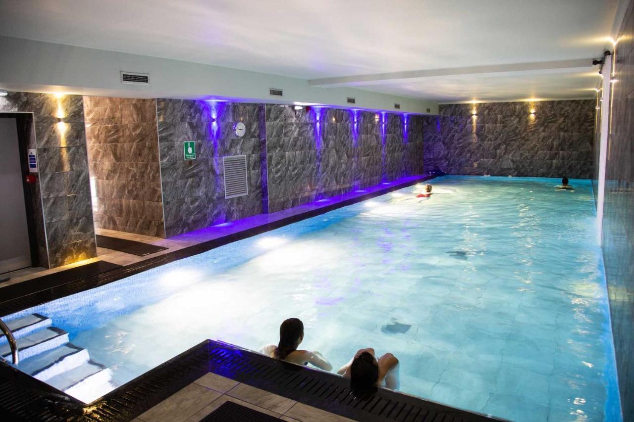 Flat 2, The Old Antiques Warehouse - Free Off-Site Health Club Access With Pool, Sauna, Steam Room & Gym Bowness-on-Windermere Luaran gambar
